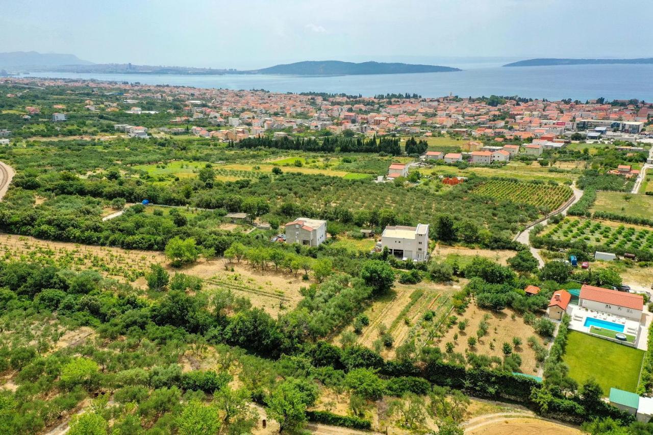 Home Away From Home With Outdoor Pool, Botanical Garden And A Beautiful Sea View Kastela Dış mekan fotoğraf