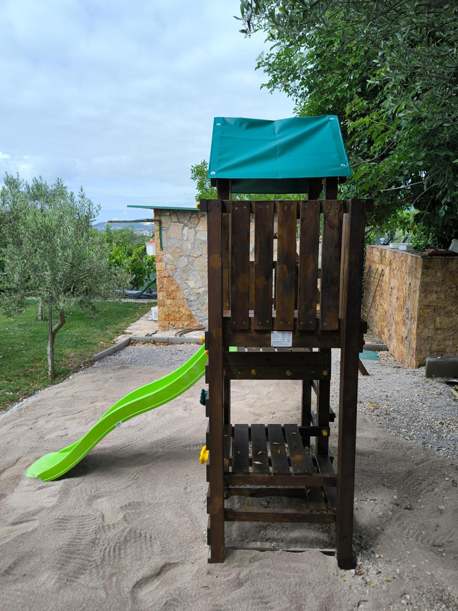 Home Away From Home With Outdoor Pool, Botanical Garden And A Beautiful Sea View Kastela Dış mekan fotoğraf