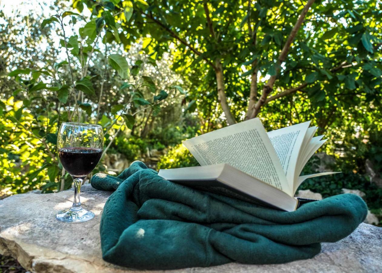 Home Away From Home With Outdoor Pool, Botanical Garden And A Beautiful Sea View Kastela Dış mekan fotoğraf