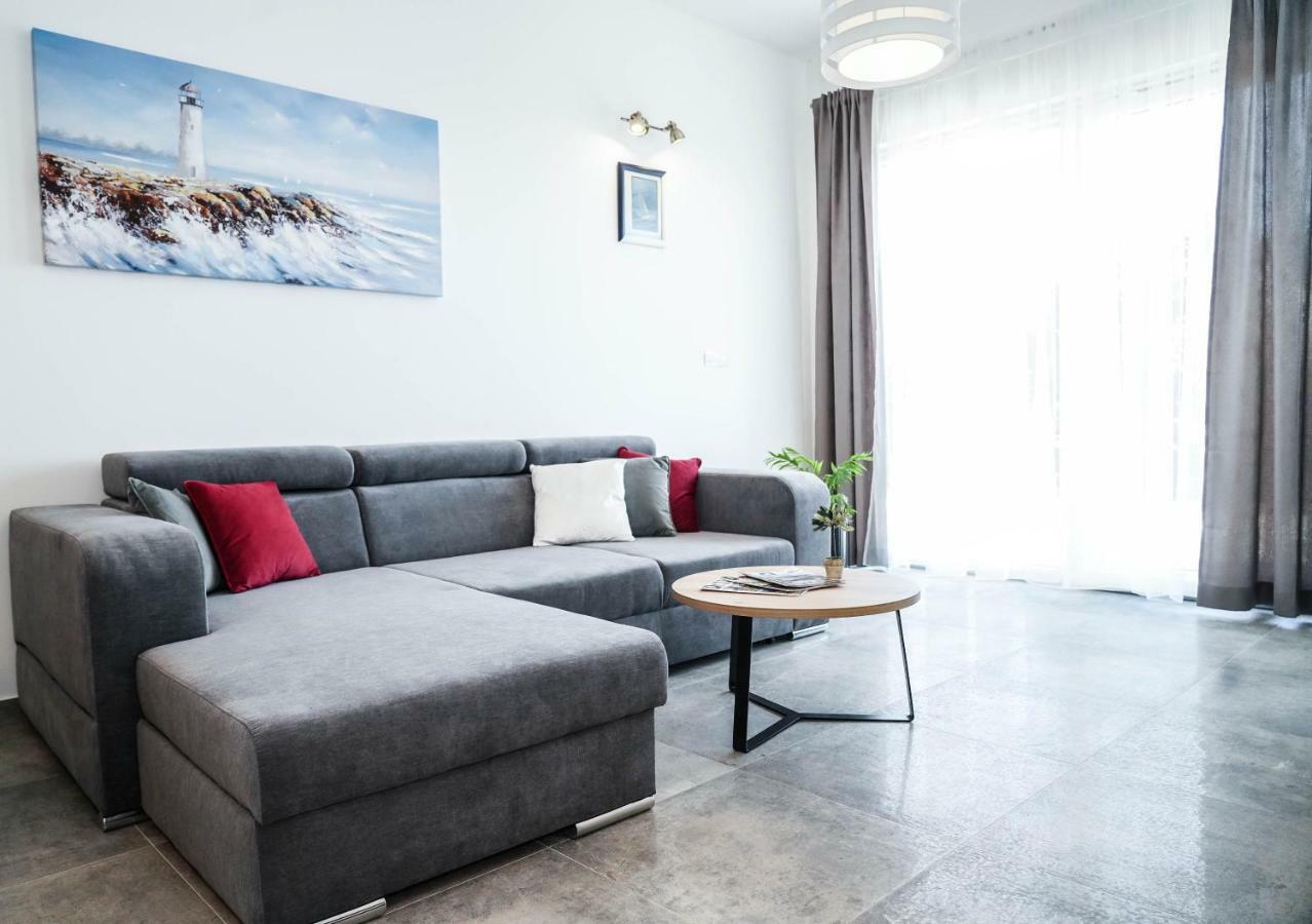 Home Away From Home With Outdoor Pool, Botanical Garden And A Beautiful Sea View Kastela Dış mekan fotoğraf