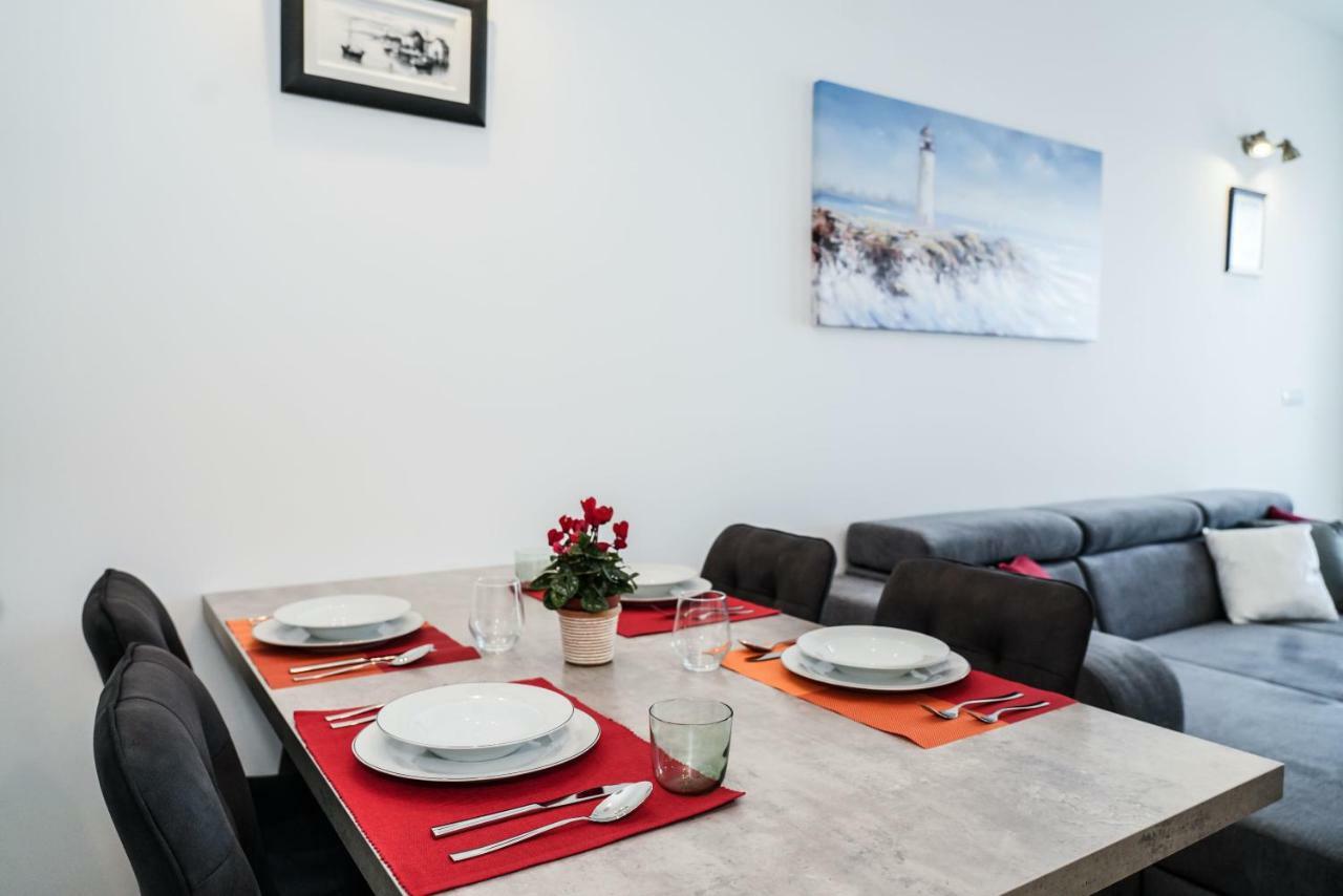 Home Away From Home With Outdoor Pool, Botanical Garden And A Beautiful Sea View Kastela Dış mekan fotoğraf